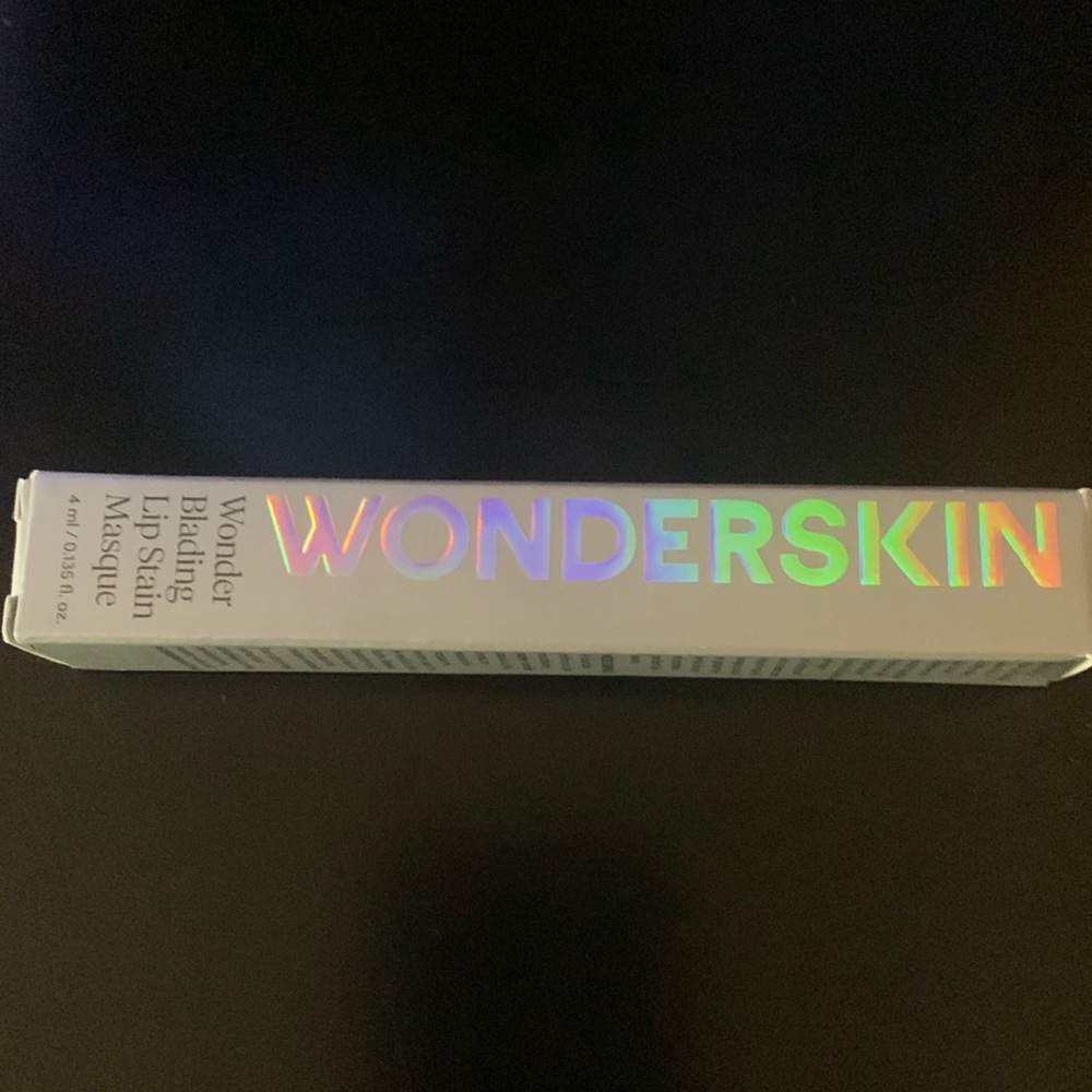 Unused Wonderskin Lip Stain in shade DIVINE